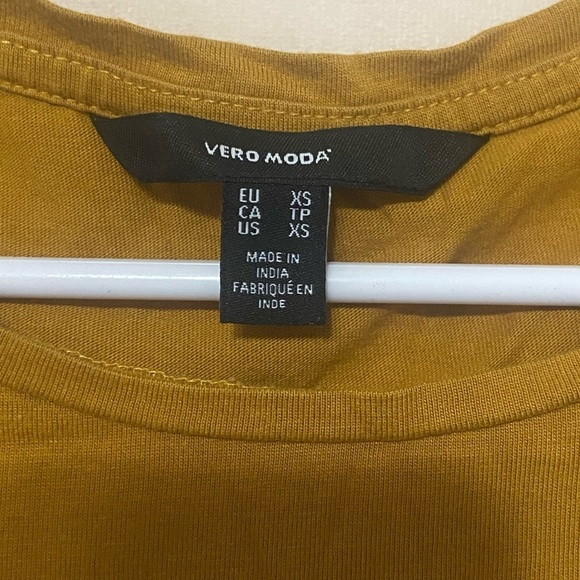 Vero Moda women's XS mustard yellow baby graphic tee cotton/modal blend EUC - Picture 3 of 7